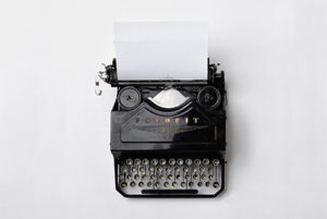 Stories, Schreibmaschine
